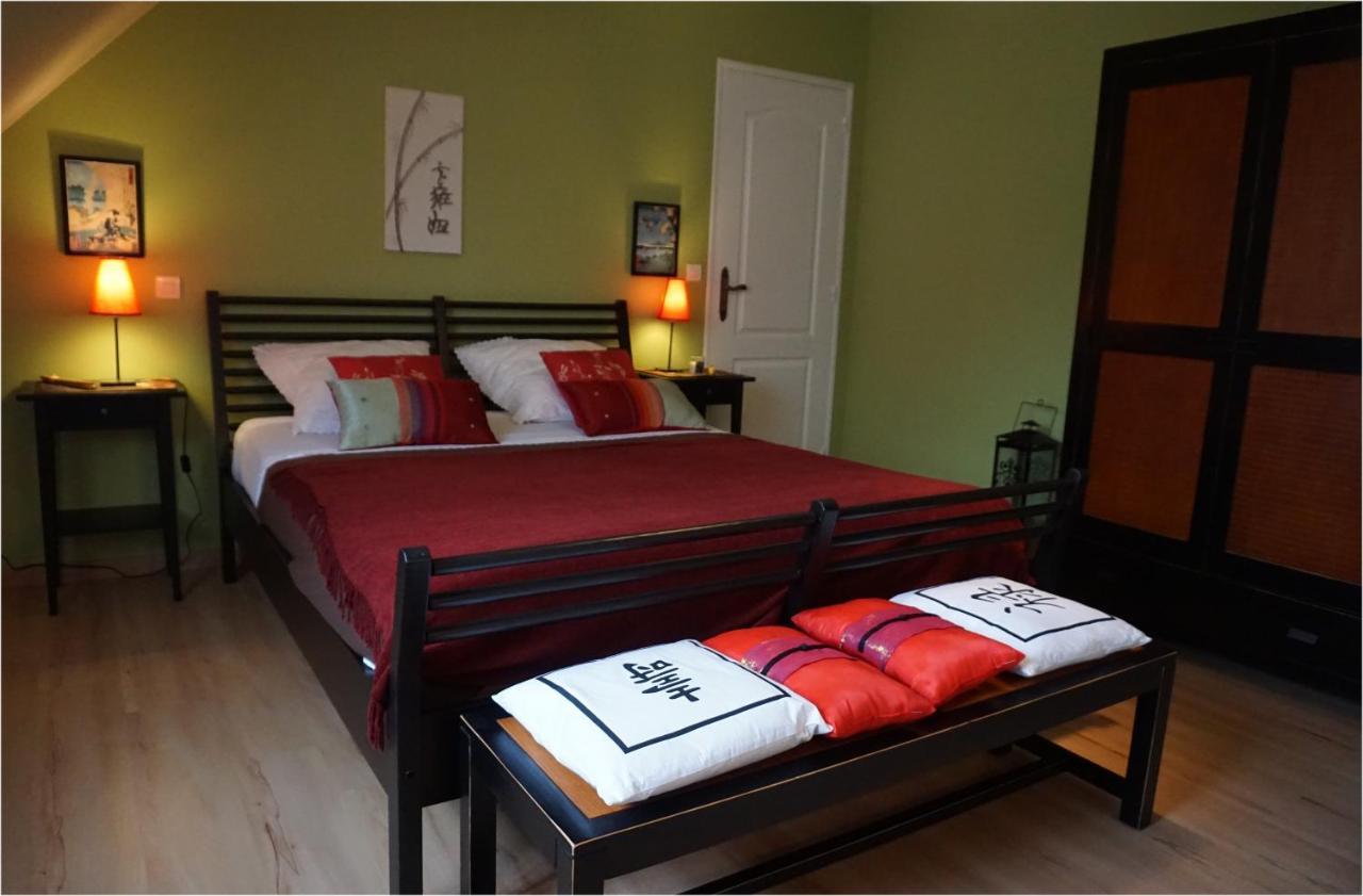 Les Centauris Bed & Breakfast Pleguien Luaran gambar