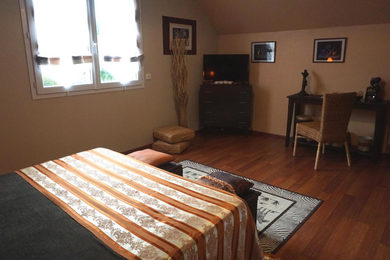 Les Centauris Bed & Breakfast Pleguien Luaran gambar
